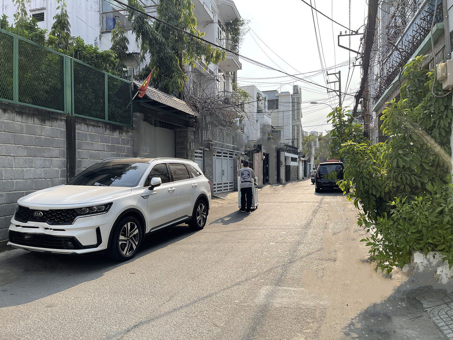 Nhà vườn (4 nở hậu 8,5 x 24,5=125m2) đang kd caphe nhạc Trinh hẻm 8m Lê Quang Định-giá chỉ 116tr/m2